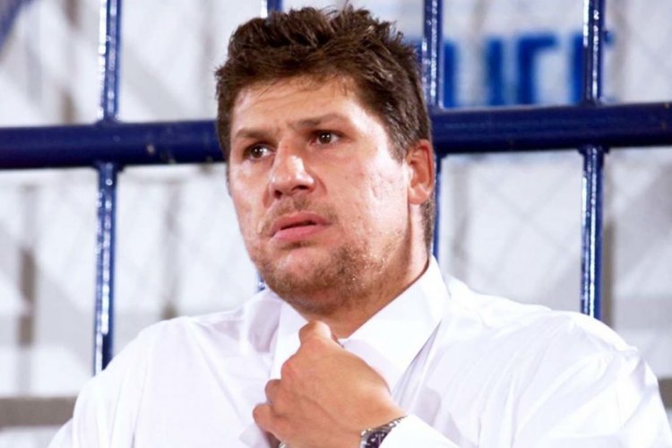 Paros:  Με αεροσκάφος του ΕΚΑΒ μεταφέρεται στην Αθήνα ο Φάνης Χριστοδούλου,  μετά από σοβαρό τροχαίο που είχε στην Πάρο