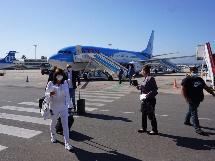 Coronavirus: Μην ταξιδεύετε σε Ολλανδία και Ελλάδα λόγω κορονοϊού λέει η γερμανική κυβέρνηση