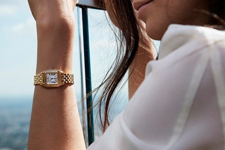 Mykonos arrest: Συνελήφθησαν άμεσα τέσσερις [4] αλλοδαποί για απόπειρα κλοπής επώνυμου ρολογιού χειρός μεγάλης αξίας από πεζό στη Μύκονο