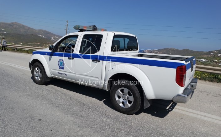 Mykonos Arrests:  «Ντου» των αρχών σε πάρτι σε βίλα - Εντοπίστηκαν ναρκωτικά