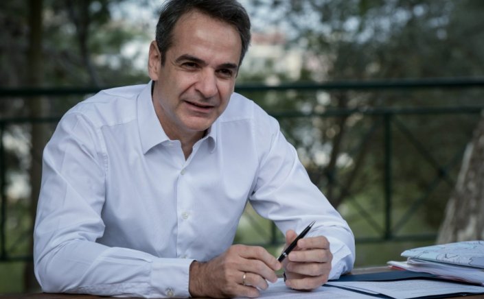 Politique: Οι πρόωρες κάλπες «κάηκαν» στις στάχτες και στη μετάλλαξη «Δέλτα»