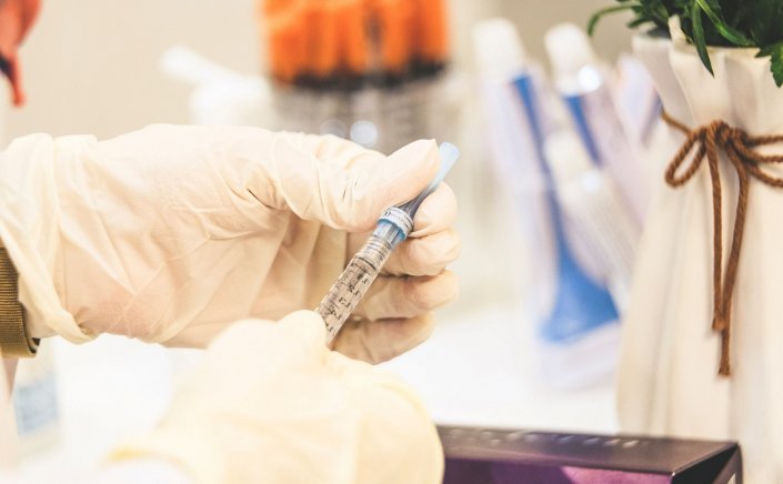 Vaccination: Το νέο εμβόλιο Pan-Corona που τελειώνει Covid και Μεταλλάξεις!!