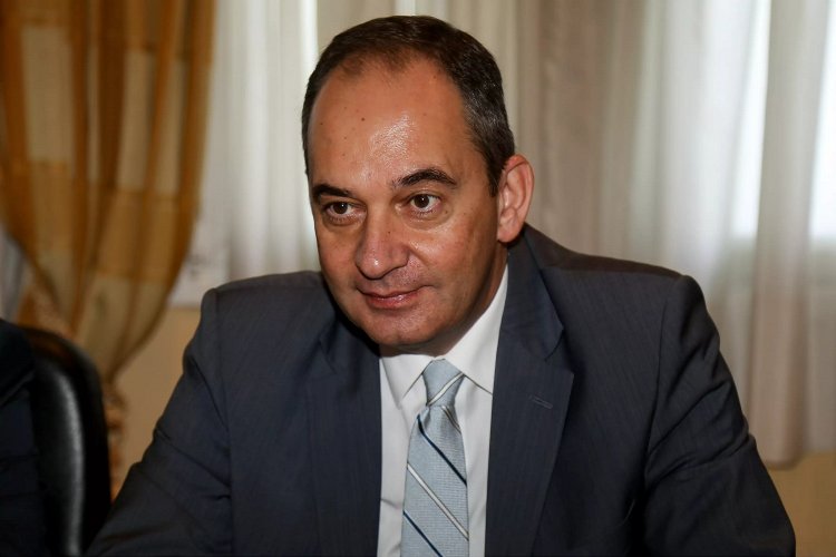 Min Plakiotakis: Όσον αφορά τα μέτρα κατά του Κορωνοϊού, δεν έχει επιτραπεί επιβίβαση σε πάνω από 22.000 επιβάτες!!