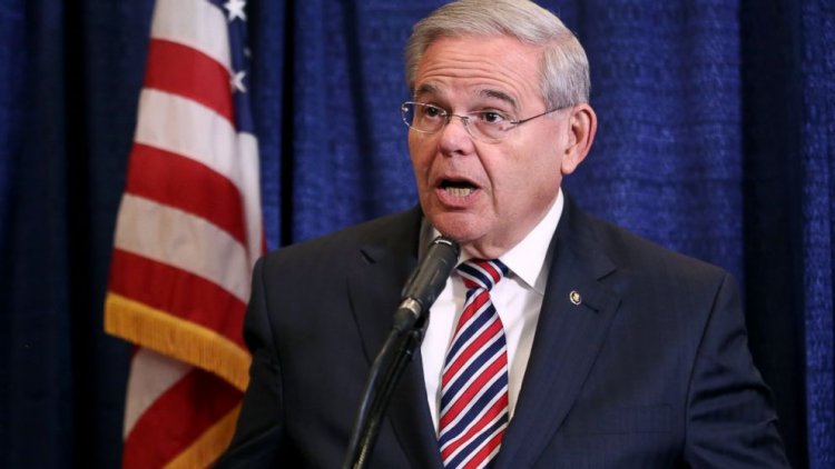 Senator Bob Menendez:  Στην Ελλάδα ο γερουσιαστής Ρ. Μενέντεζ - Τι σηματοδοτεί η επίσκεψή του