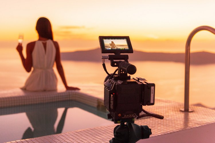 Social Influence: Η επικίνδυνη μόδα των "finfluencers"