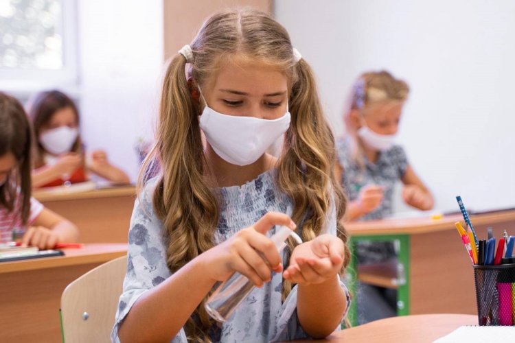 Education: Δάσκαλοι και ζητούν αλλαγές στην ύλη, φρένο στα μαϊμού self test και ψυχολόγους στα σχολεία