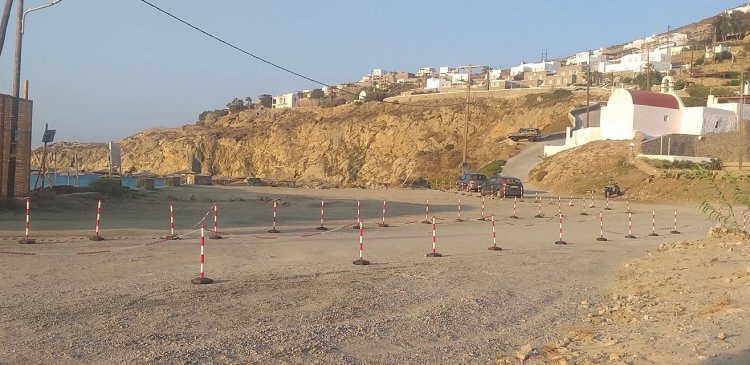 Mykonos: Αμεση ανάκληση της παραχώρησης και επαναφορά της ελεύθερης πρόσβασης στο ακίνητο του αιγιαλού στο Καλό Λιβάδι, ζητά από την ΕΤΑΔ ομόφωνα το Δημοτικό Συμβούλιο