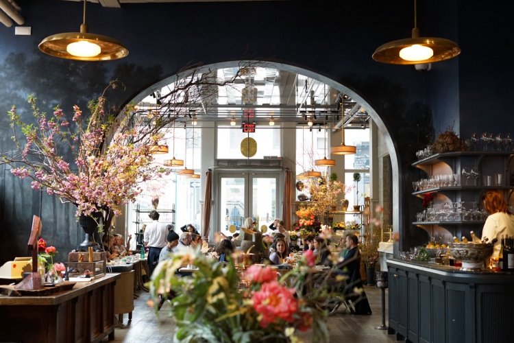 Covid-19 Curbs: Έρχονται νέα μέτρα και ένας χειμώνας με κοκτέιλ Κορωνοϊού και Γρίπης