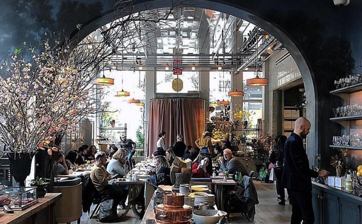 Privileges For The Vaccinated:  «Ελευθερία» για τους εμβολιασμένους, επιστρέφει η μουσική και το ξενύχτι!! Τι θα ανακοινωθεί την Τετάρτη για «κόκκινες» περιοχές και κλειστούς χώρους