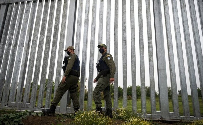 Turkish Agression: Αυξημένη ετοιμότητα στα σύνορα μετά τις απειλές Ερντογάν - Έκτακτη σύσκεψη στο ΓΕΕΘΑ