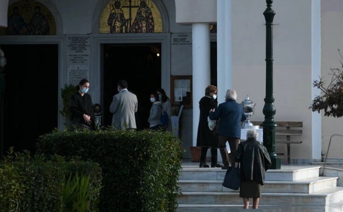 Restrictions on Church: Ελέγχους από την Εκκλησία ακόμα και με εθελοντές ζητά η κυβέρνηση