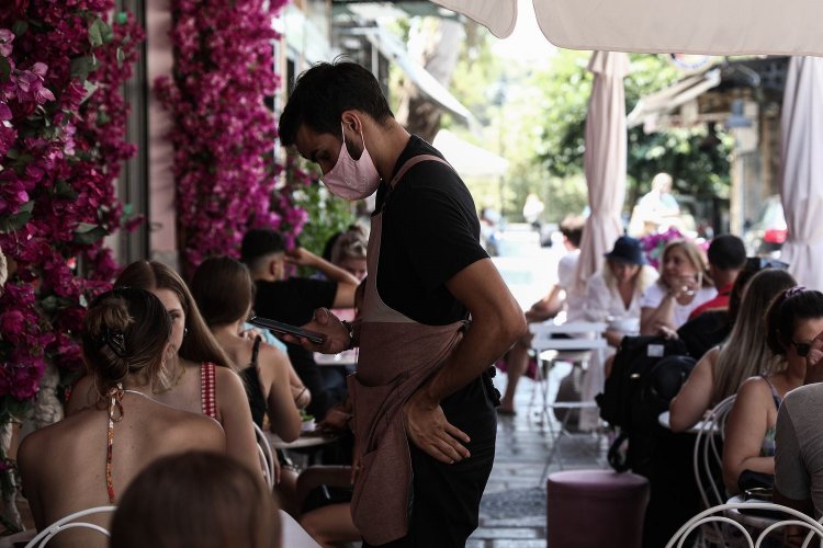 Covid Curbs: Τα νέα μέτρα έφεραν ανατροπές στους εξωτερικούς χώρους της Εστίασης!!