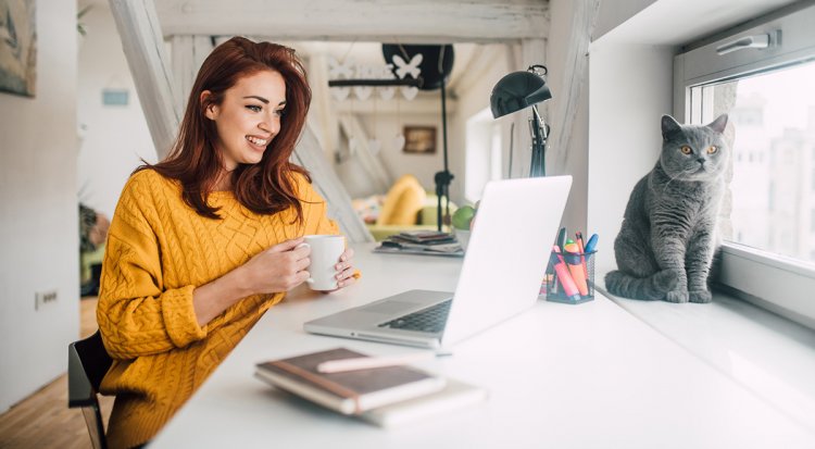 Remote Work: Μηνιαία αποζημίωση για όσους δουλεύουν από το σπίτι - Αναλυτικά τα ποσά