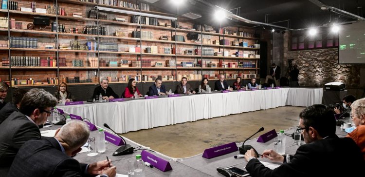 SYRIZA think tank / Οι 30 προσωπικότητες του think tank - Όλα τα ονόματα και τα βιογραφικά