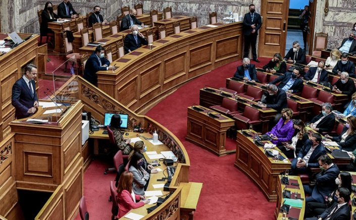 Debate on state budget: Τα τρία νέα μέτρα στήριξης για ρεύμα και φυσικό αέριο που ανακοίνωσε ο Μητσοτάκης και οι πέντε παρεμβάσεις από Σταϊκούρα