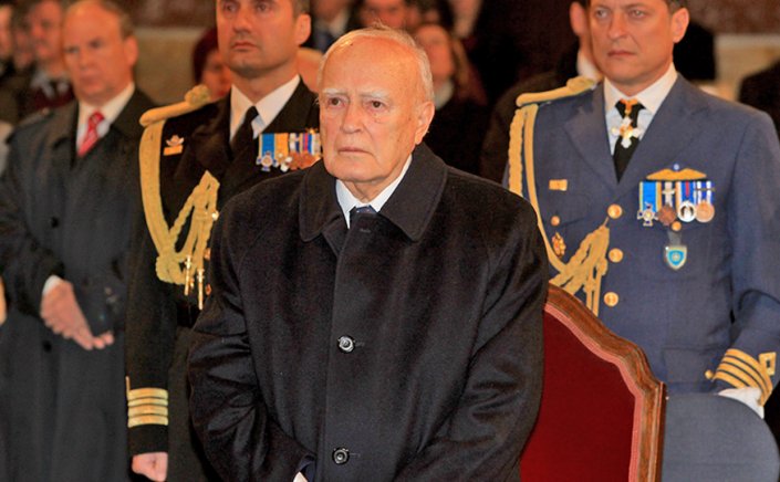 Notable Death: Πέθανε ο Κάρολος Παπούλιας, σε ηλικία 92 ετών