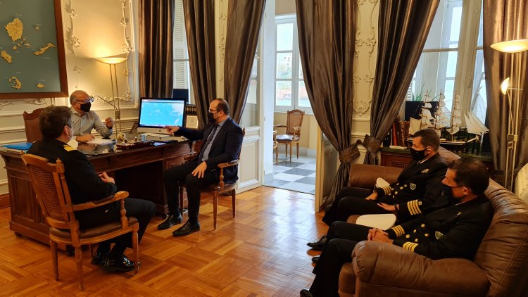 Aegean islands: Μεταφορκό ισοδύναμο, διατήρηση δρομολογίων και Λιμενικές υποδομές, κυριάρχησαν στην συνάντηση Λεονταρίτη - Κουτουλάκη