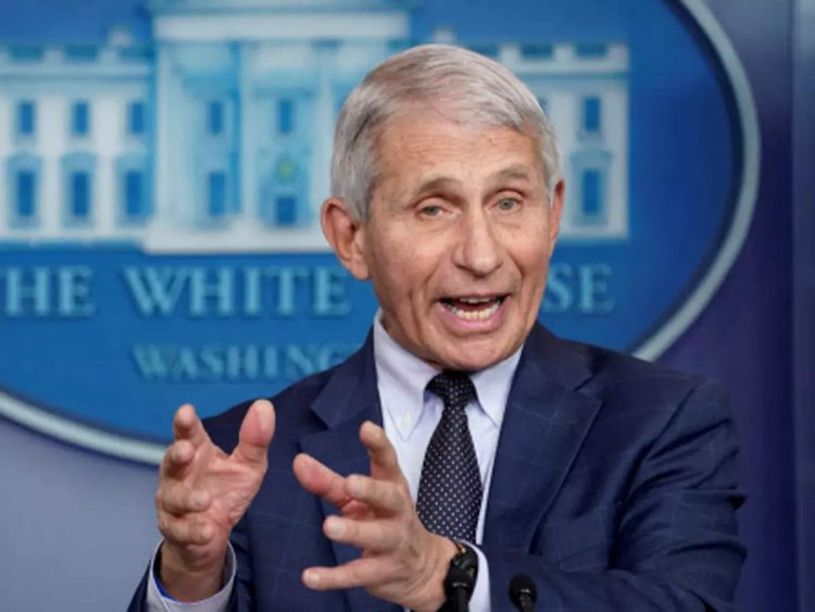  Top US scientist Fauci:«Σχεδόν βέβαιο» ότι η παραλλαγή Όμικρον δεν είναι σοβαρότερη από τη Δέλτα