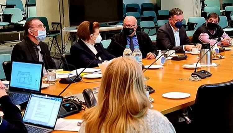 Mayor of Syros: Διαδοχικές συναντήσεις του Δημάρχου Ν. Λειβαδάρα με την Υπουργό Λίνα Μενδώνη, τον δ/ντή της ΕΦΑ Κυκλάδων και εκπροσώπους του Γ. Πρίντεζη