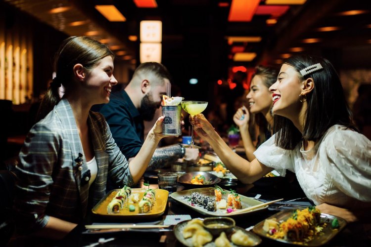 Covid Curbs: Τι έρχεται μετά τις γιορτές!! Το σχέδιο της κυβέρνησης για Νέα Μέτρα!!