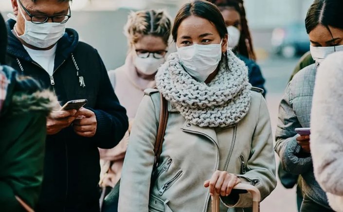 Coronavirus Disease - Μαγιορκίνης: Σε 3 μήνες μπορούν να ξανακολλήσουν όσοι νόσησαν