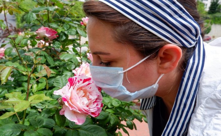 Coronavirus Disease: Βρέθηκε γενετικός παράγοντας που αυξάνει τον κίνδυνο για απώλεια όσφρησης και γεύσης λόγω COVID-19 [Έρευνα]