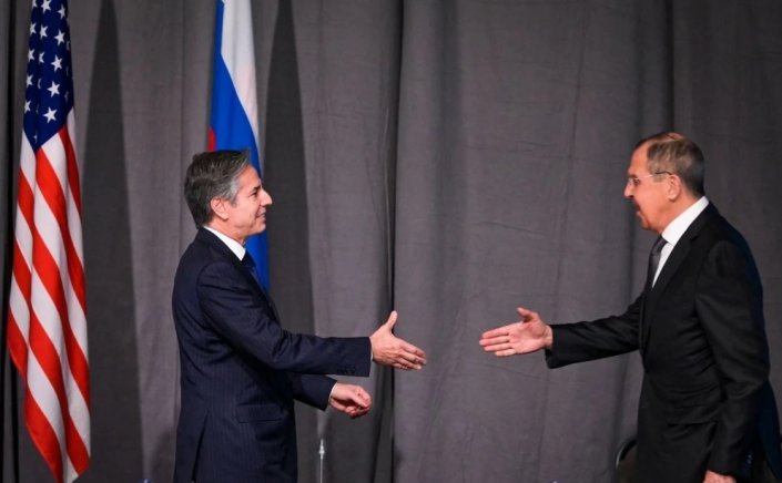 Ukraine-Russia crisis: Συνάντηση Μπλίνκεν - Λαβρόφ /  Η Μόσχα ζητά γραπτές απαντήσεις στις προτάσεις της την επόμενη εβδομάδα