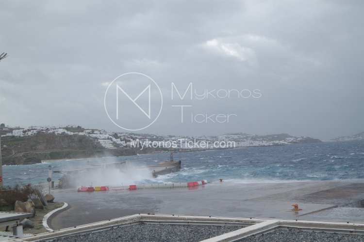 Marine Forecast: Λήψη αυξημένων μέτρων από το Λιμεναρχείο Μυκόνου, λόγω αναγγελίας θυελλωδών ανέμων 8 έως 9 bf