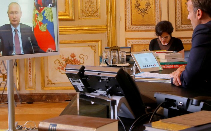 Putin talks to Macron on Ukraine: Οι 4 όροι του Πούτιν σε Μακρόν για να σταματήσει τον πόλεμο