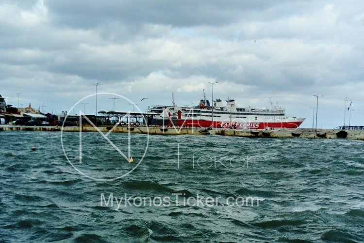 Ferry Services – Sailing ban: Απαγορευτικό απόπλου από Πειραιά, Ραφήνα, Λαύριο λόγω ισχυρών ανέμων στα πελάγη που φτάνουν τα 9 bf!!