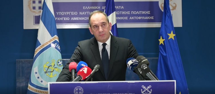 Πλακιωτάκης για «Euroferry Olympia»: Ξεκίνησε η έρευνα για τα αίτια της φωτιάς