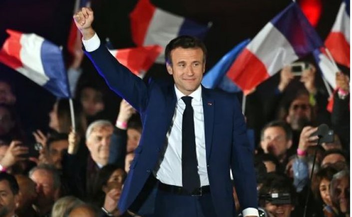 Eleftheria Ftaklaki - Analysis: Τι σηματοδοτεί η πανηγυρική επανεκλογή του Μακρόν