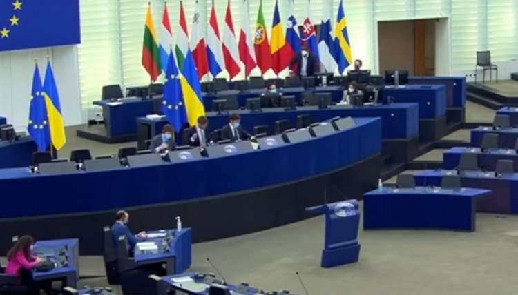 Communist Party /KKE: Οι εργαζόμενοι απεργούν για τα σύγχρονα δικαιώματά τους και στηρίζουν τον αγώνα των εργατών της ΛΑΡΚΟ [VIDEO]