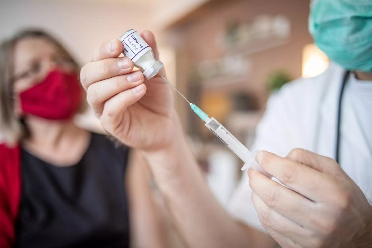 Covid Vaccination - Pfizer: Τι δείχνουν μελέτες για την προστασία της 4ης δόσης στους άνω των 60 και της 3ης στα παιδιά!!