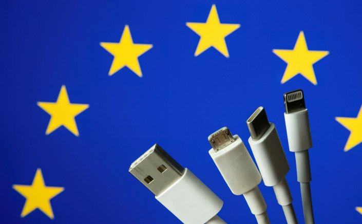 One to charge them all: Κοινός φορτιστής για όλες τις φορητές συσκευές!! Το ΕΚ δεσμεύεται να μειώσει τα ηλεκτρονικά απόβλητα!!