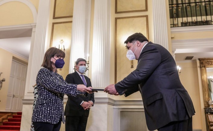 New US Amb Tsunis: Ο νέος πρέσβης των ΗΠΑ στην Ελλάδα επέδωσε τα διαπιστευτήριά του στην ΠτΔ