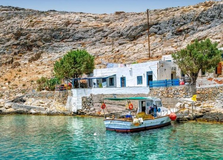 Lesser-Known Greek Islands / Metro UK: Οι 5 ιδανικοί νησιωτικοί προορισμοί στην Ελλάδα με ποιοτικές υπηρεσίες μακριά από το συνωστισμό