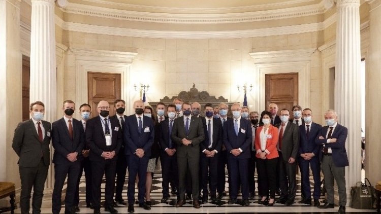 PM Mitsotakis - MEDEF delegation: Η Ελλάδα έχει επιστρέψει - Θέλουμε όλοι να γίνετε τμήμα του δικού μας success story