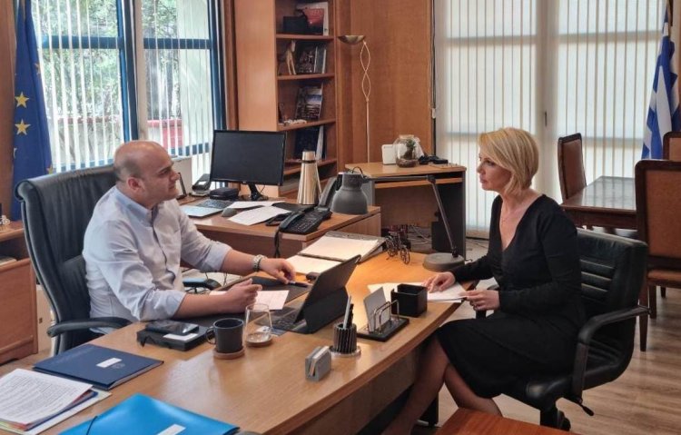 Mykonos: Με συμβολή της Κατερίνας Μονογυιού ετεροχρονίζεται για το 2023 η έναρξη λειτουργίας της «Περιοχής Ελεγχόμενης Πρόσβασης» με χρέωση στο Αεροδρόμιο Μυκόνου