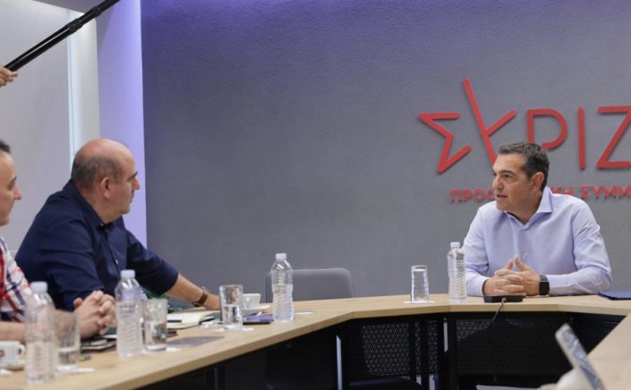 SYRIZA Alexis Tsipras: Πώς να βρεις εργαζόμενους στον τουρισμό όταν είναι αναλώσιμοι σε καθεστώς ασυδοσίας;