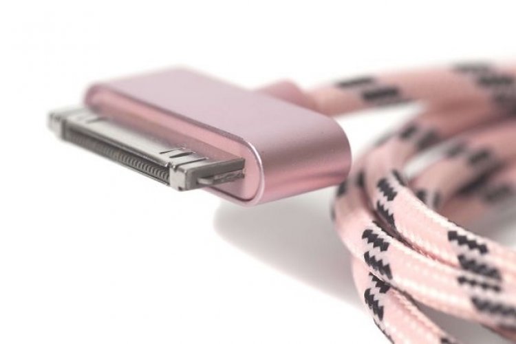 One to charge them all: Κοινός φορτιστής USB-C για smartphones και άλλα gadgets από το 2024