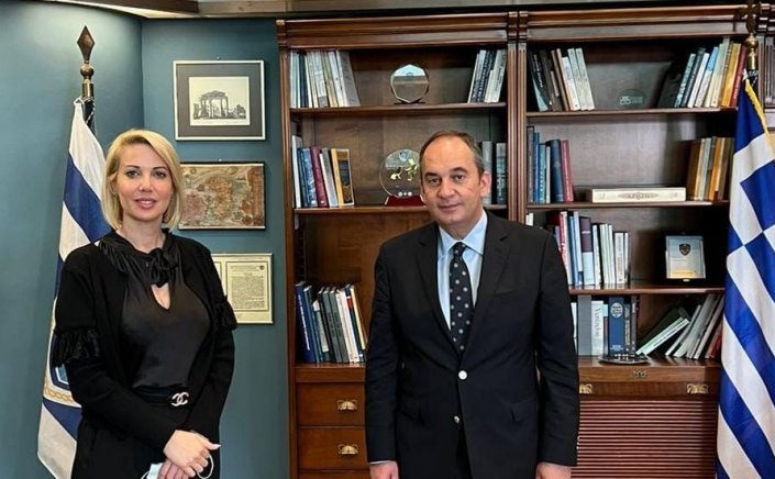 ND's MP Katerina Monogiou: Μετά από παρέμβαση της Κατερίνας Μονογυιού επιχορηγείται η ΔΕΥΑ Θήρας με 297.600€ για ενοικίαση μονάδας αφαλάτωσης στην Δ.Κ. Οίας