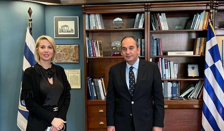 ND's MP Katerina Monogiou: Μετά από παρέμβαση της Κατερίνας Μονογυιού επιχορηγείται η ΔΕΥΑ Θήρας με 297.600€ για ενοικίαση μονάδας αφαλάτωσης στην Δ.Κ. Οίας