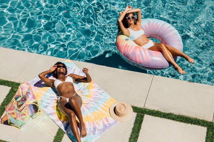 Swimming pools: Πώς θα καταλάβετε στις Πισίνες, ότι το χλώριο έγινε χλωραμίνη από ακαθαρσίες!! Οι κίνδυνοι για τα μάτια!!