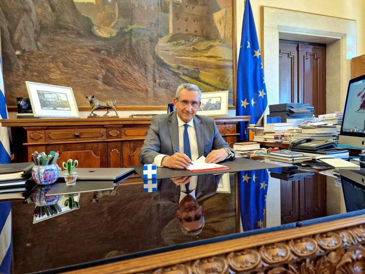 Aegean Islands: Υπεγράφη η σύμβαση για την τριετή αντιπλημμυρική προστασία της Αντιπάρου