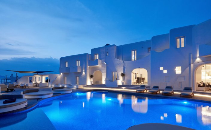 Rental Rooms - Stay Tax: Τι ζητά η Συνομοσπονδία Τουριστικών Καταλυμάτων για φόρο διαμονής και POS στα ενοικιαζόμενα δωμάτια