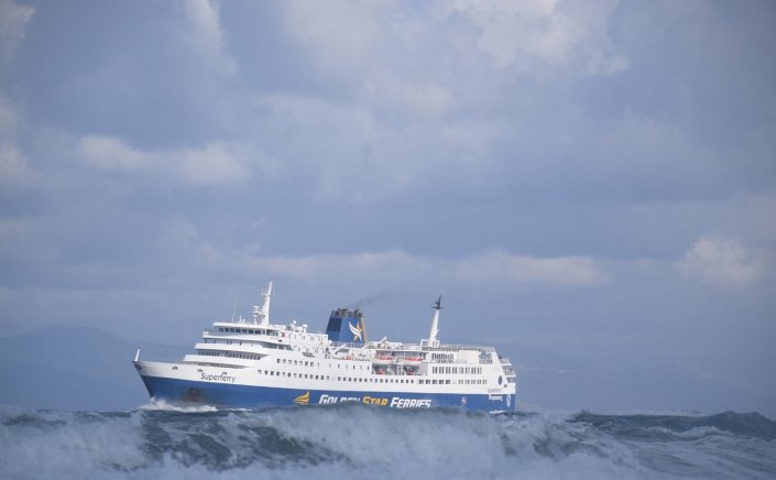 Lifting of a sailing ban: Άρση της απαγόρευσης απόπλου από Ραφήνα, Πειραιά και Λαύριο!! Κανονικά τα δρομολόγια για Κυκλάδες!!