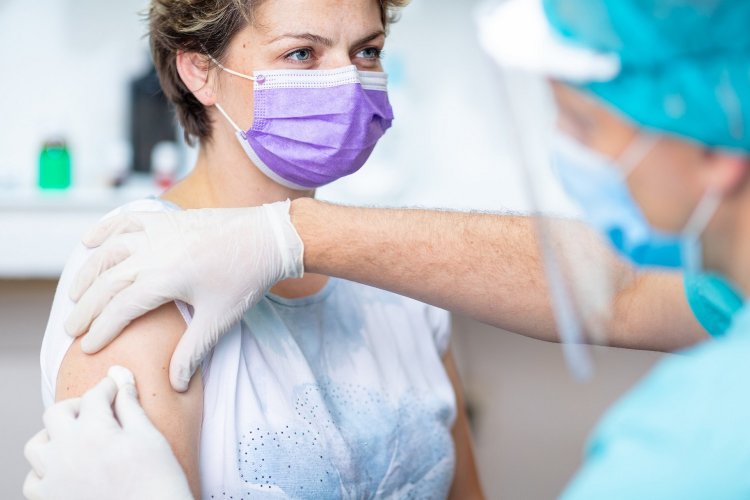 Influenza Vaccination: Εμβολιασμός κατά της γρίπης!! Η διαδικασία και ποιοι πρέπει να προστατευθούν - Οι ομάδες αυξημένου κινδύνου!!