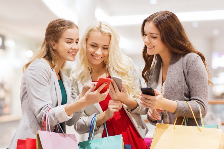 Open shops on Sunday: Ανοιχτά τα εμπορικά καταστήματα την Κυριακή 6 Νοεμβρίου - Ψηφίστηκε η Τροπολογία [Έγγραφο]