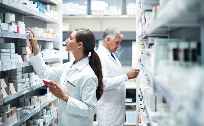 Pharmaceutical Expenditure: Αλλαγές στα φάρμακα από τον Γεωργιάδη - «Κόφτες», έλεγχοι στους γιατρούς και νέα επιτροπή διαπραγμάτευσης